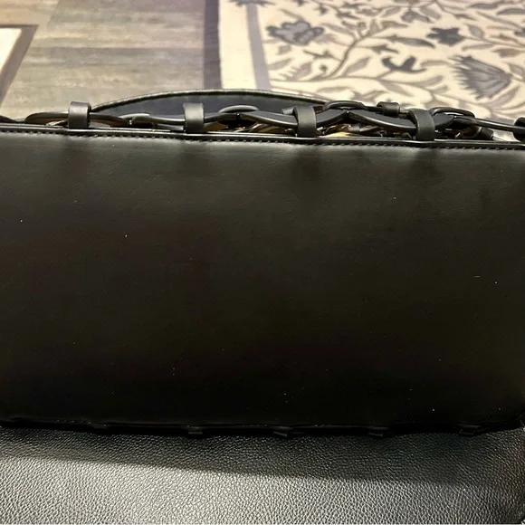 Mango - Limited Edition-Black and Tan Open Weave Tote - Picture 8 of 8